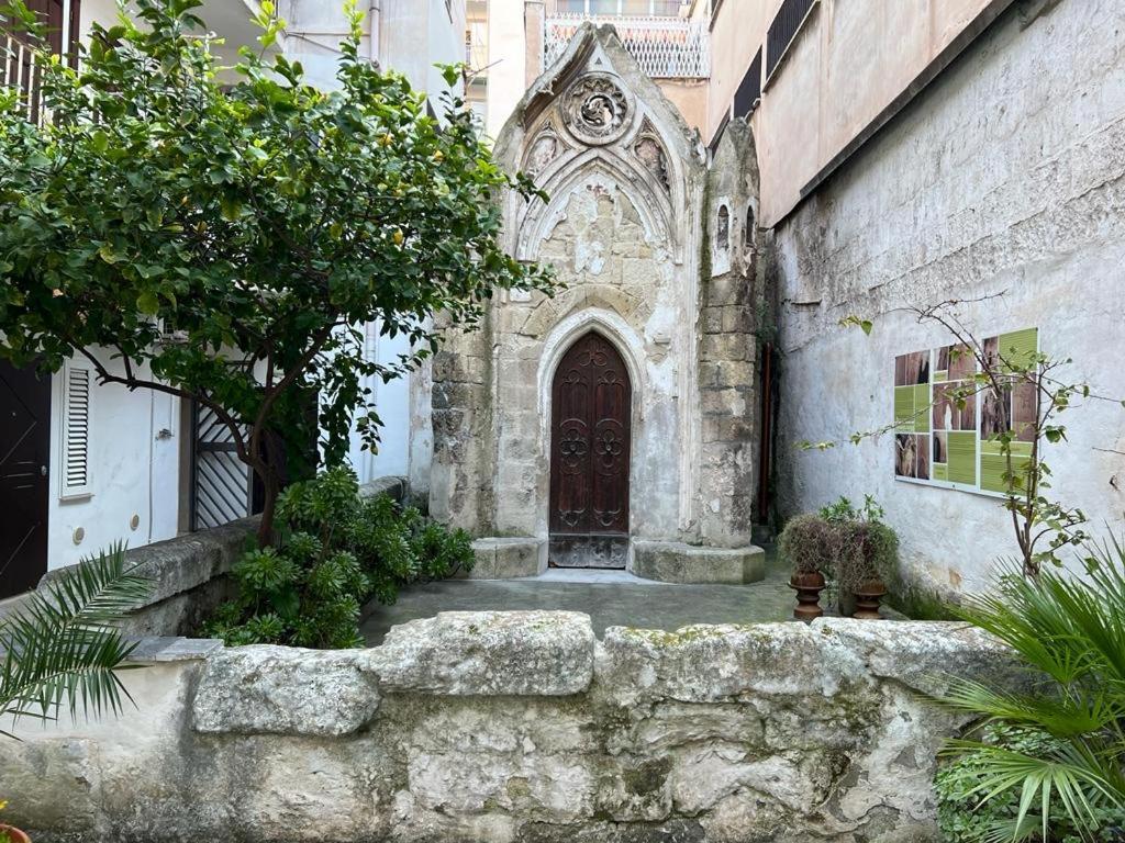 Suite Cavour Luxury Home Taranto Exterior photo