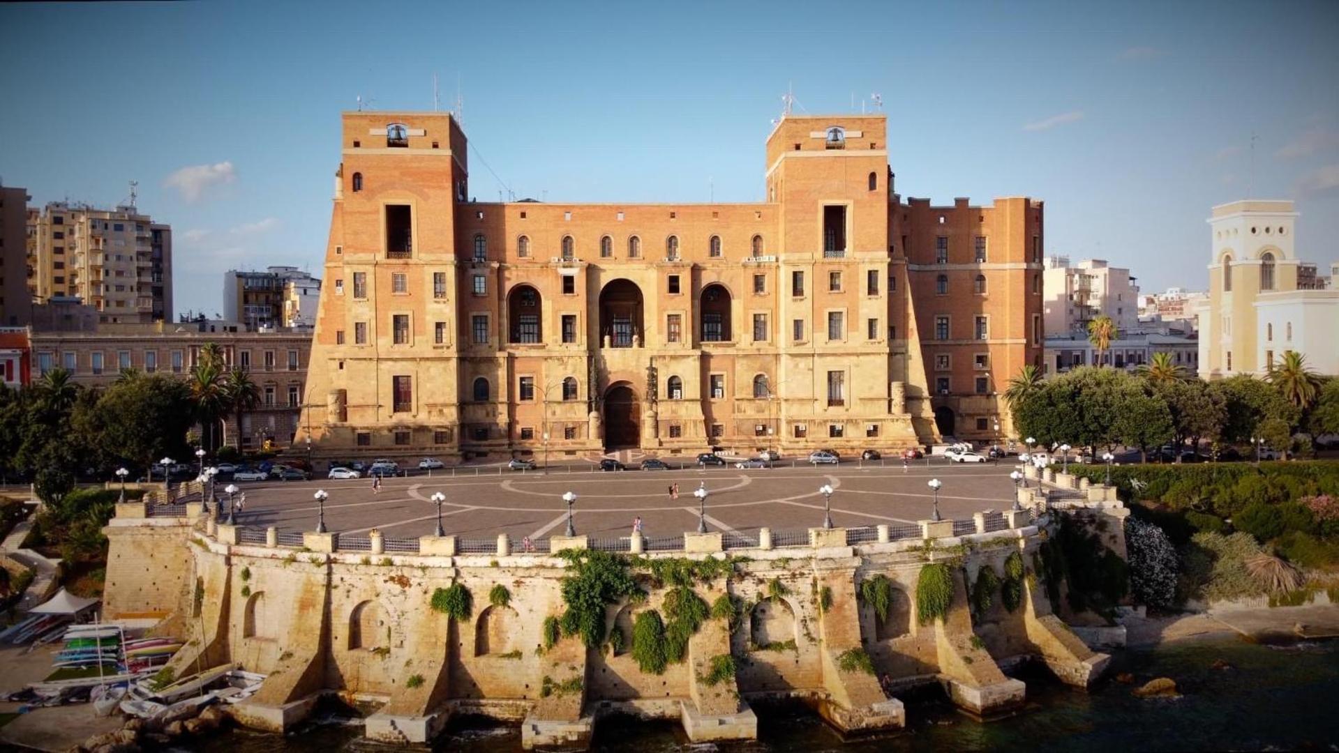 Suite Cavour Luxury Home Taranto Exterior photo